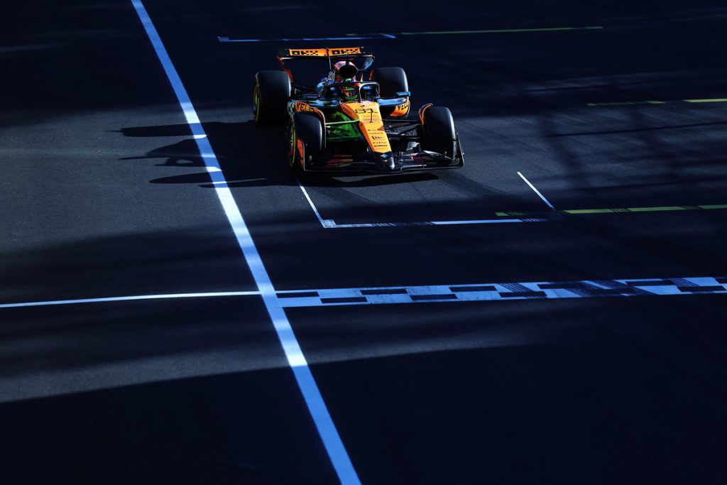 Oscar Piastri  driving the  McLaren MCL39 on track during practice ahead of the 2025 F1 Italian Grand Prix at Autodromo Nazionale Monza on September 05, 2025 in Monza, Italy